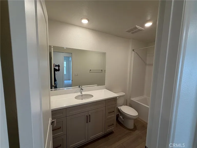 9707 Babaco St — Photo 33