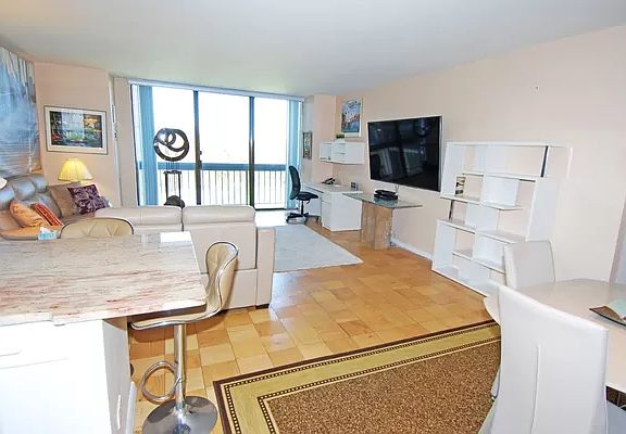 2nd image of 27110 Grand Central Pkwy APT 8Y