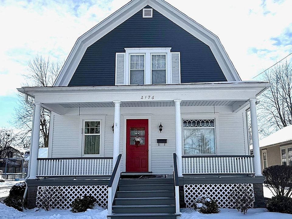 1st image of 2176 4th St