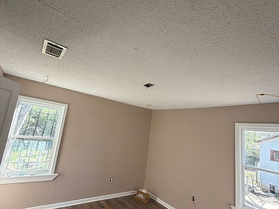 3rd image of 267 Woody Dr