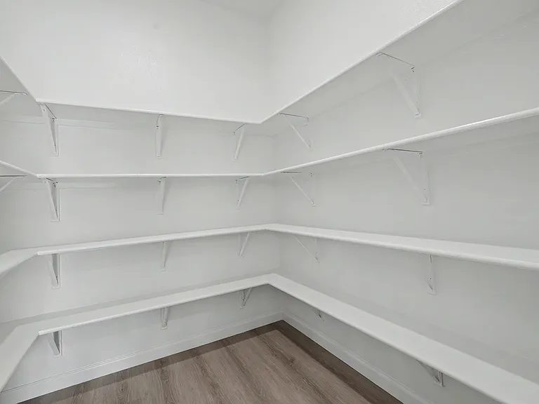 2426 Village Dr — Photo 7