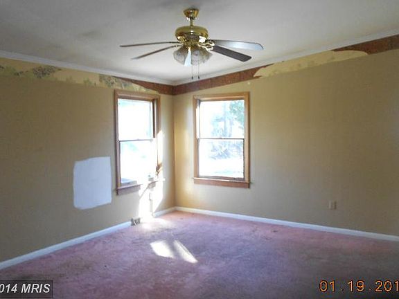 3rd image of 42325 Virginia Ct