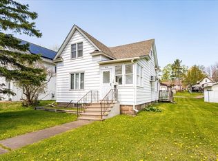 415 10th Ave, Two Harbors, MN 55616