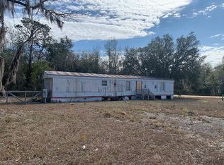 102 Ofarrell Ave, Interlachen, FL 32148