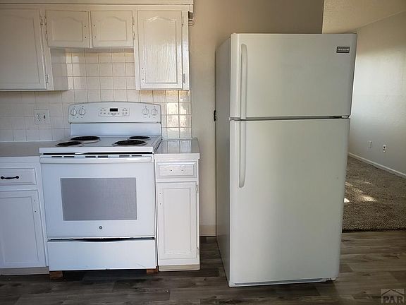 4th image of 1540 N La Crosse Ave