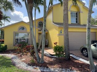 119 Hammocks Dr, Greenacres, FL 33413
