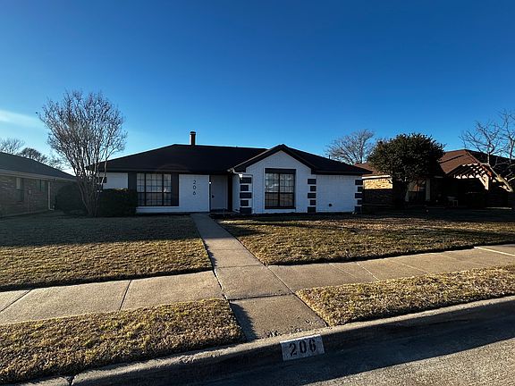 4th image of 206 Alder Dr