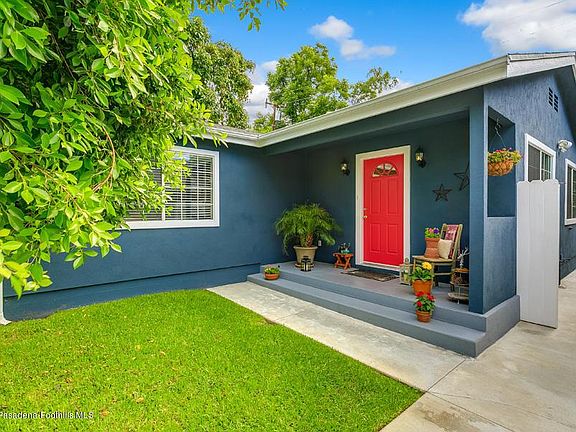 2nd image of 2518 Ganesha Ave