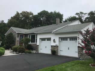 175 Honeysuckle Dr, Township Of Washington, NJ 07676