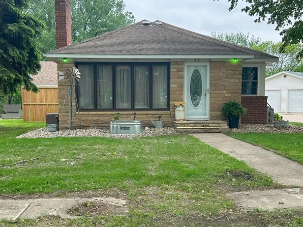 210 3rd St NE, Clara City, MN 56222