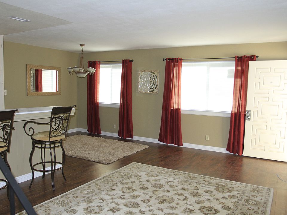 1st image of 4408 Greenholme Dr APT 3