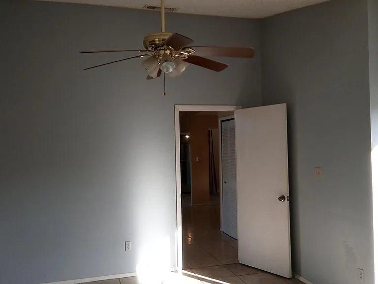 629 Golden Sunshine Cir — Photo 25