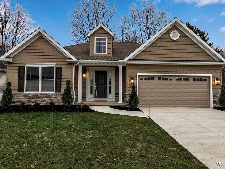 1st image of 62 Glen Meadow Dr