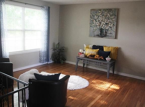 2nd image of 7132 Saint James Dr