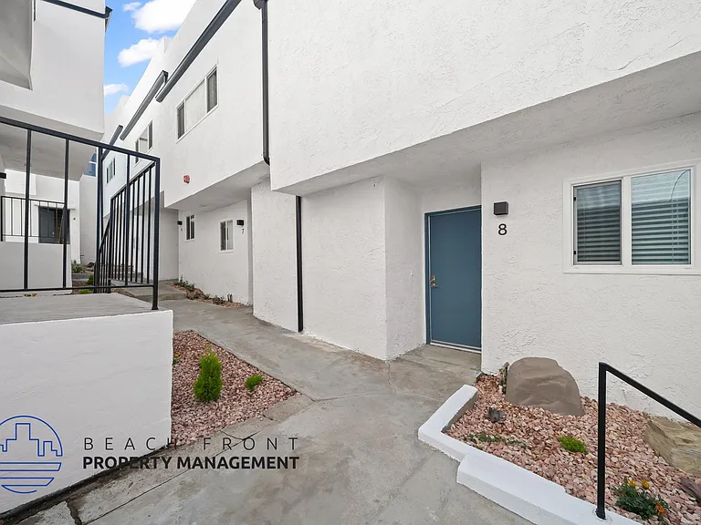 708 N. Juanita Ave. — Photo 26