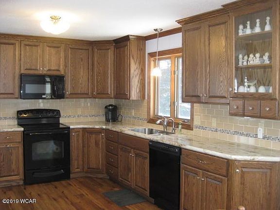 2nd image of 1721 N Clifton Ave