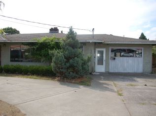 1719 Front St, Lynden, WA 98264