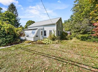 32 West St, Paxton, MA 01612