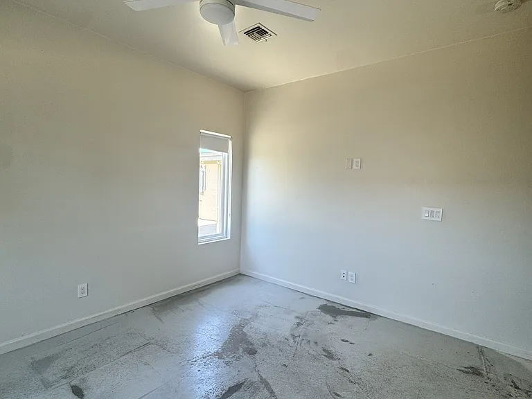 1839 W Hazelwood St — Photo 11