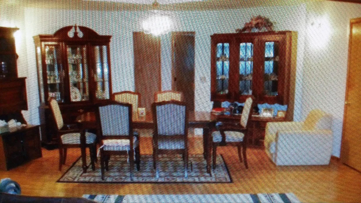 3 bed, 2500 sqft, $2,300 — Photo 1