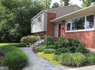 6516 Lone Oak Ct, Bethesda, MD 20817