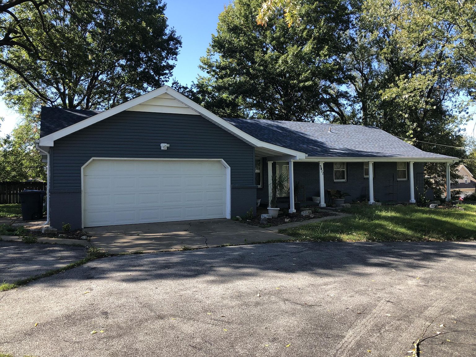 3411 South Cox Avenue, Springfield, MO 65807 | MLS #60255188 | Zillow