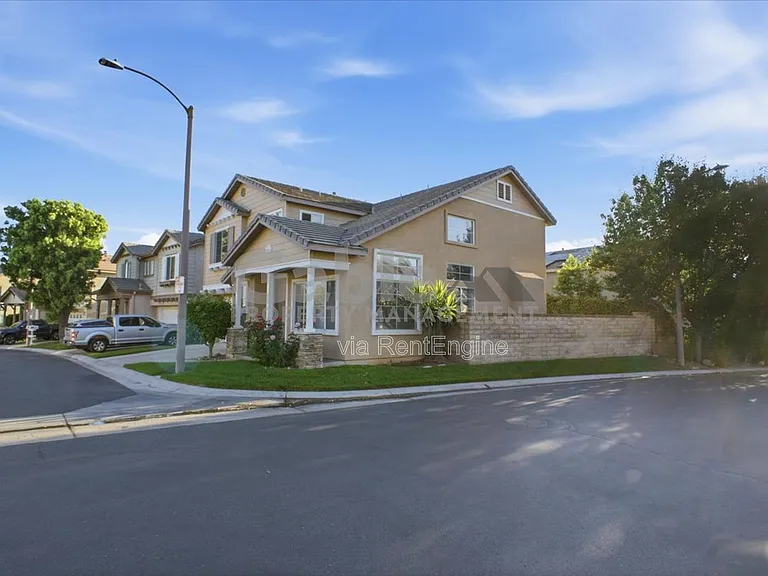 28075 Daydream Way — Photo 2
