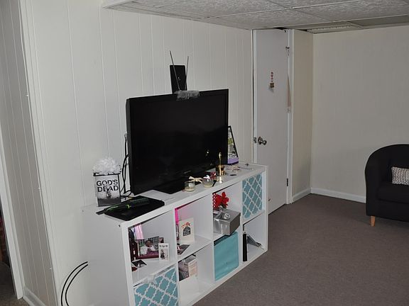 3rd image of 7313 Haverford Ave
