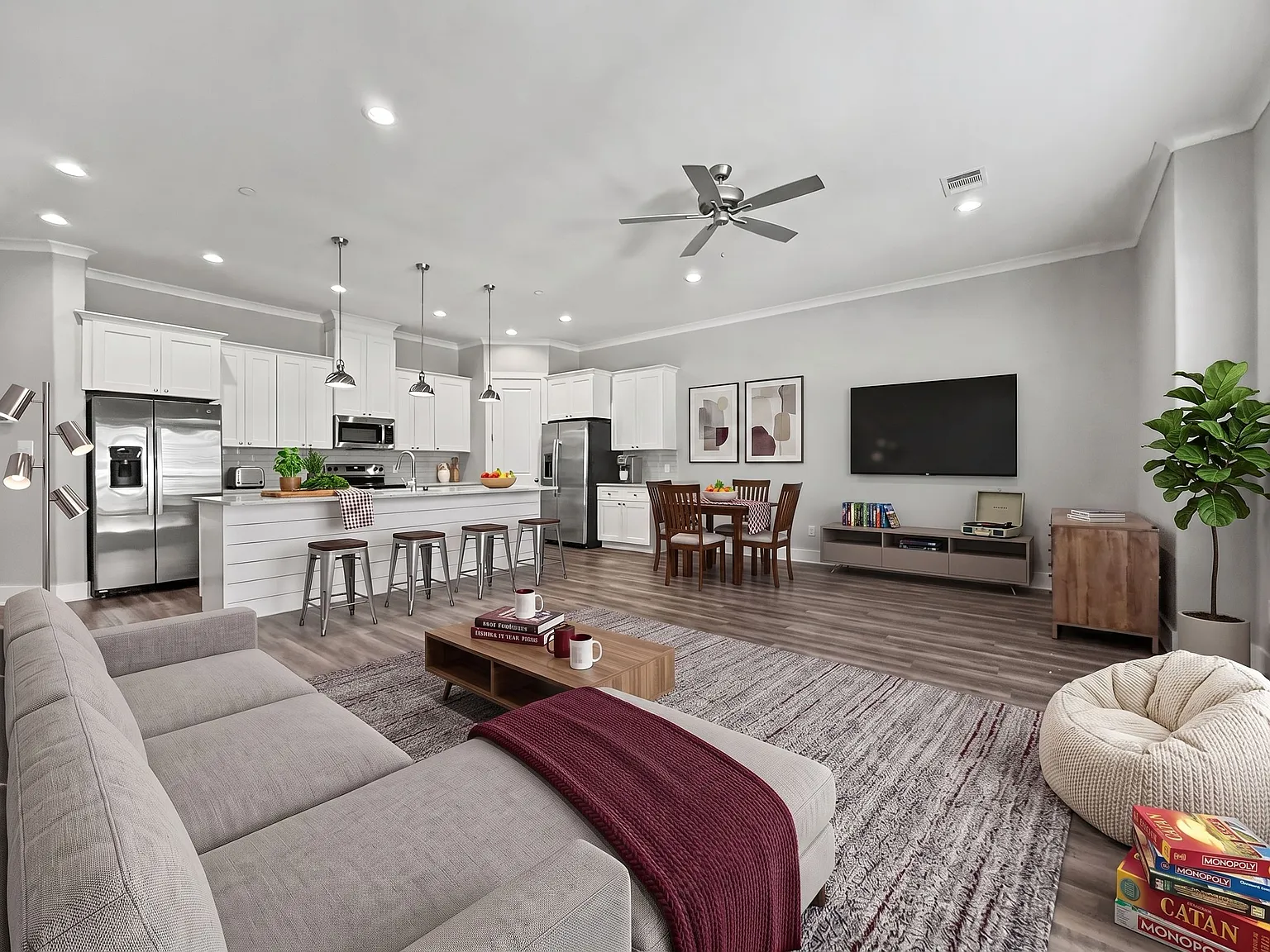 7 bed, 7.5 bath, 3090 sqft, $8,260 — Photo 4