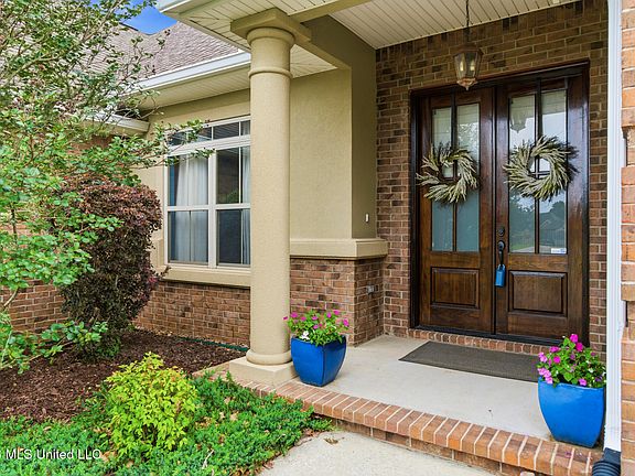 5th image of 6208 Savanna Dr