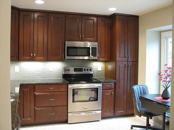 3rd image of 2914 Oakborough Sq