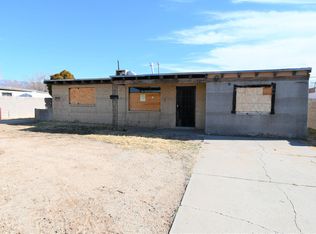 406 Charleston St NE, Albuquerque, NM 87108