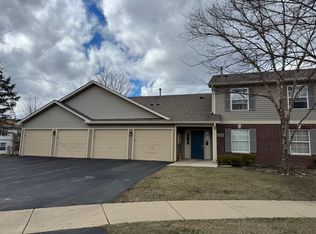 1244 N Red Oak Cir Unit 3, Round Lake Beach, IL 60073