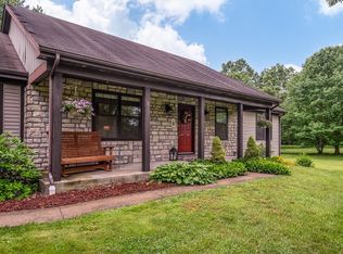1709 White Birch Ln, Amelia, OH 45102