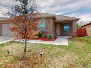 652 Yarborough St, Crowley, TX 76036