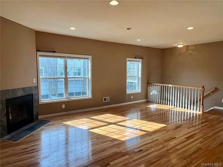 8 Seeley Bull St #120 — Photo 5