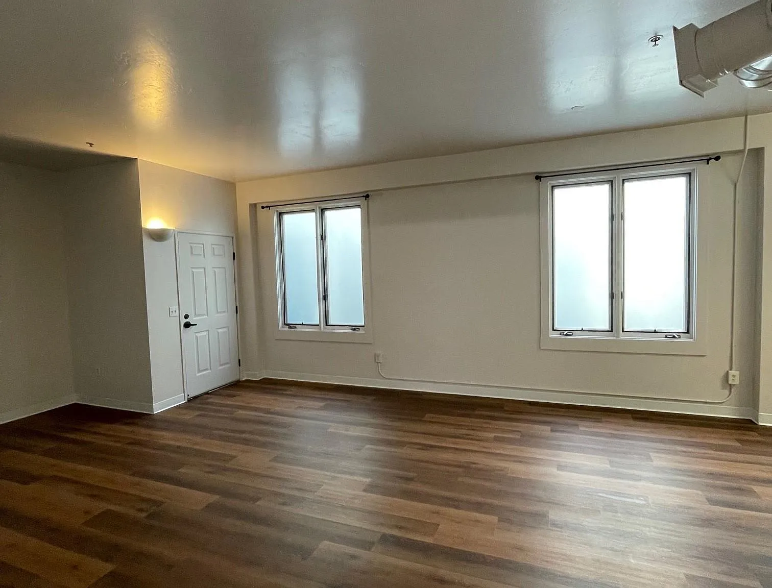 1041 6th Ave — Photo 3