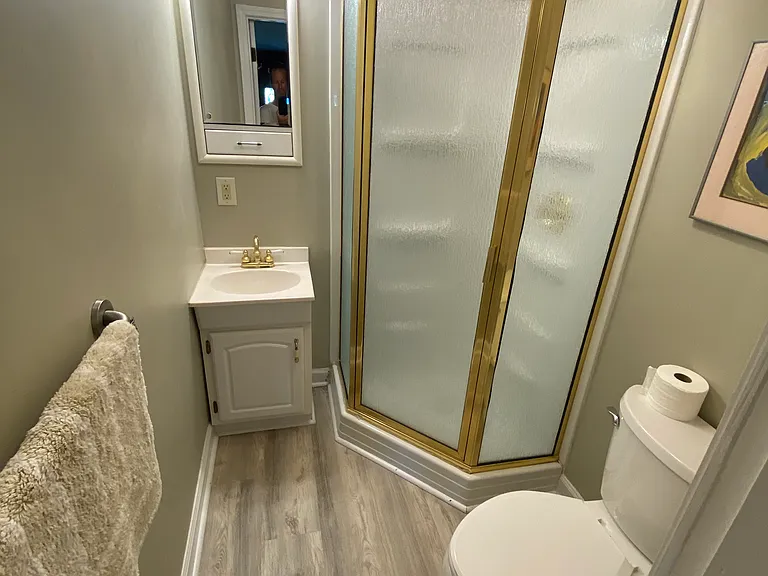 1300 Beach Dr — Photo 7