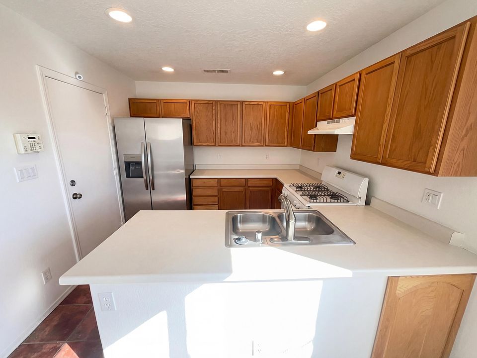 チ*ま 10820 Jicama Way SE, Albuquerque, NM 87123 | Zillow