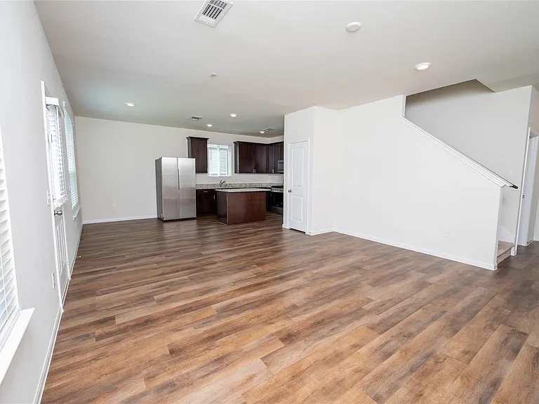 11723 Armadale Dr — Photo 7