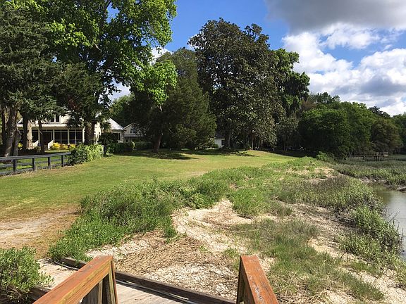 Huge Yard