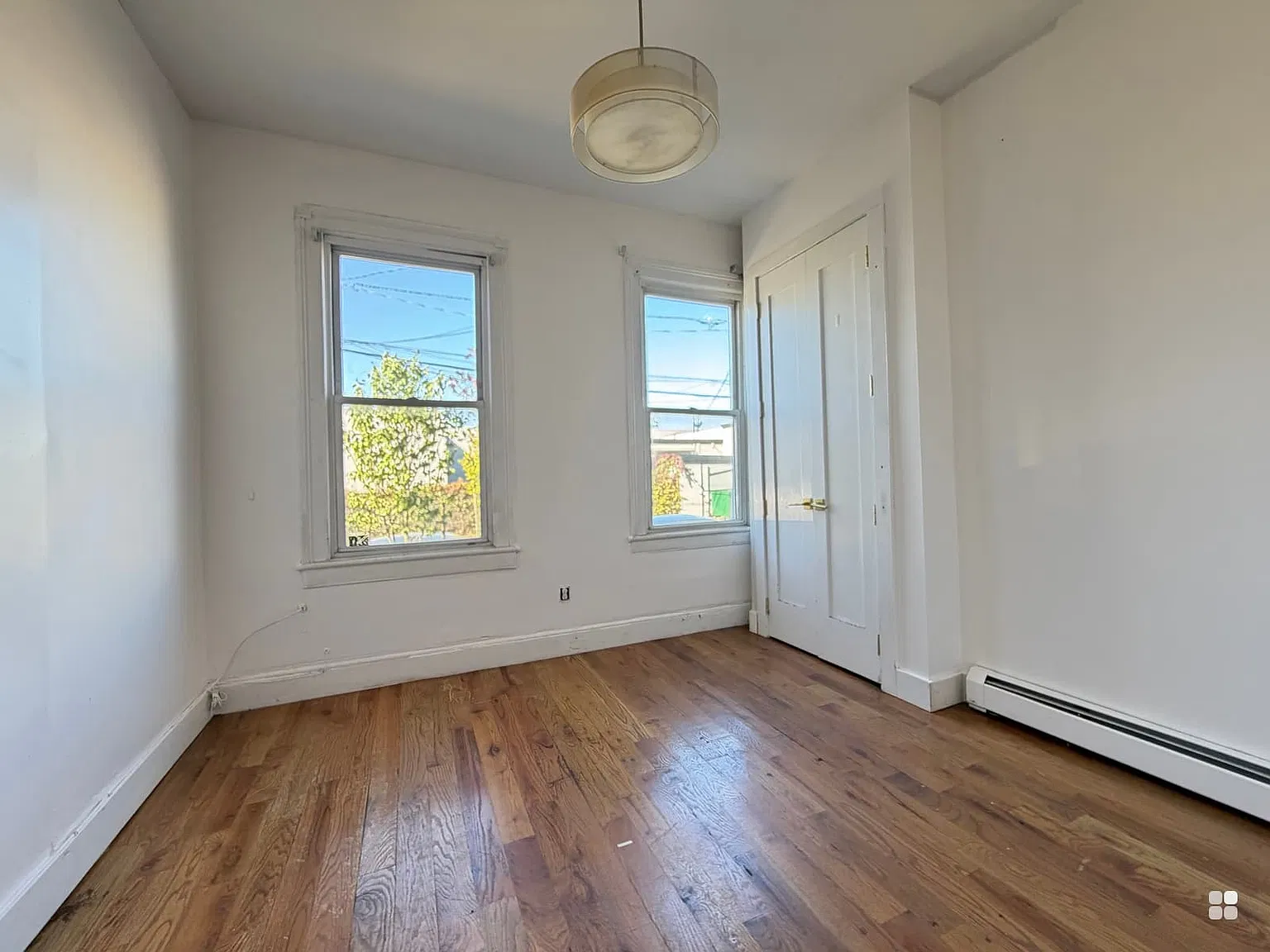 2 bed, 800 sqft, $2,250 — Photo 2