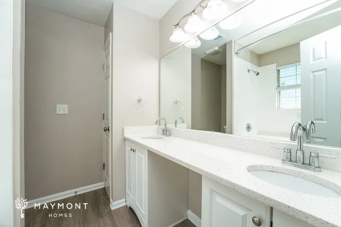 1901 Corners Cir — Photo 11