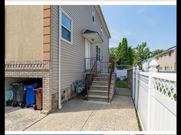992 Huguenot Ave FLOOR 2