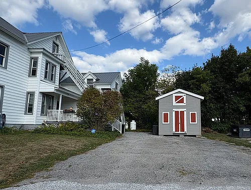 10 Nichols St #1 Photo 1