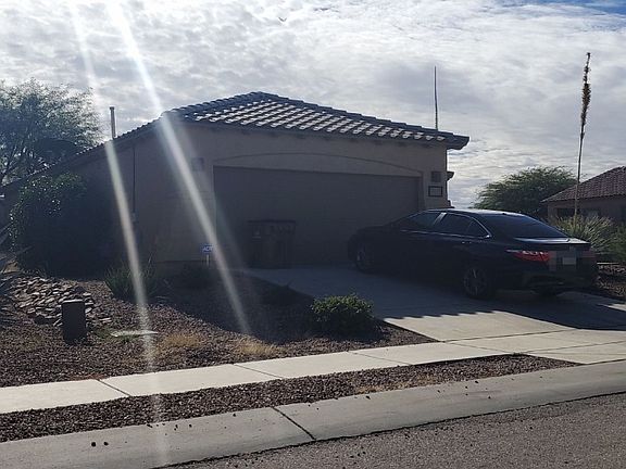 3rd image of 473 W Calle Sombra Linda