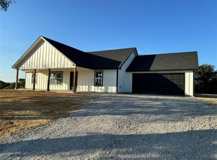 1013 Neal Rd, Azle, TX 76020