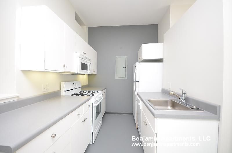 1st image of 160 E Berkeley St #307B