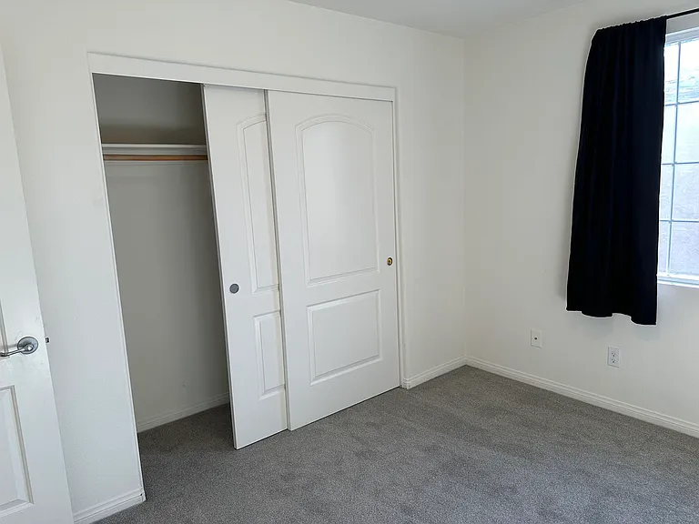 732 Huron Dr — Photo 14
