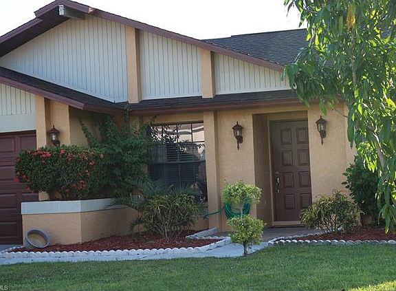 2nd image of 1011 SE 21st Ave